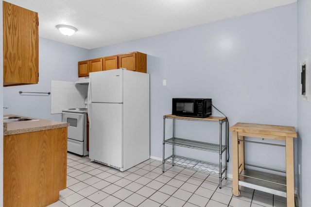 2616 Harriet Avenue 104, Minneapolis, MN 55408