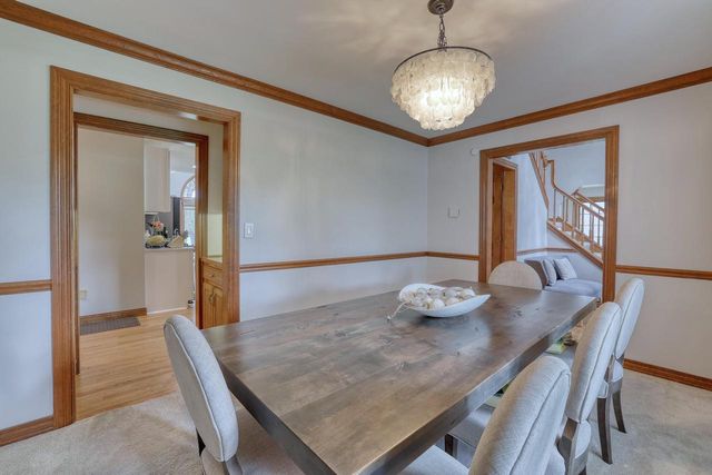8424 S 68th STREET, Franklin, WI 53132