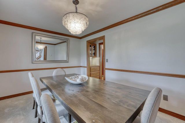 8424 S 68th STREET, Franklin, WI 53132