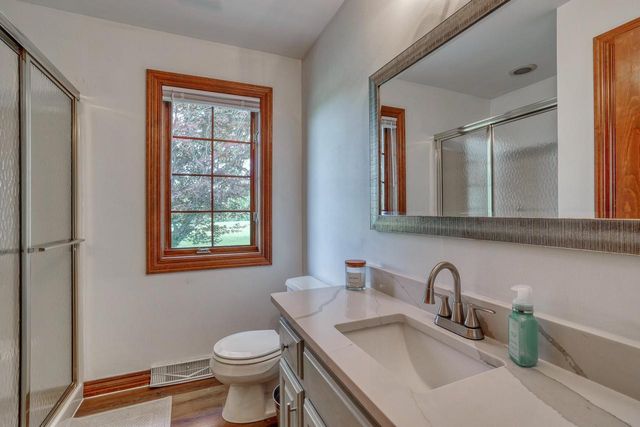 8424 S 68th STREET, Franklin, WI 53132