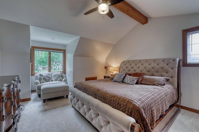 8424 S 68th STREET, Franklin, WI 53132