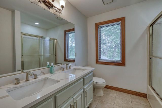 8424 S 68th STREET, Franklin, WI 53132