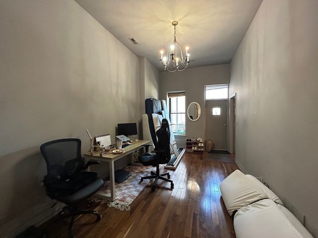 15 E Pearson Street 3, Chicago, IL 60611
