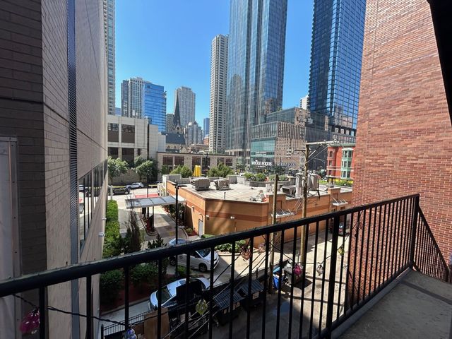 15 E Pearson Street 3, Chicago, IL 60611