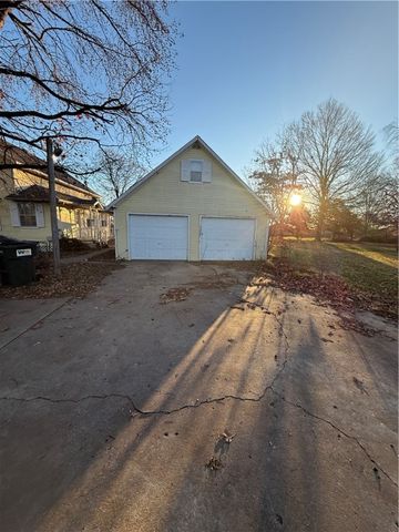 1285 Centerton Boulevard, Centerton, AR 72719