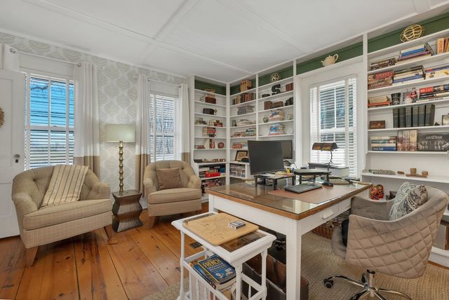 375 S Main Street, Wolfeboro, NH 03894