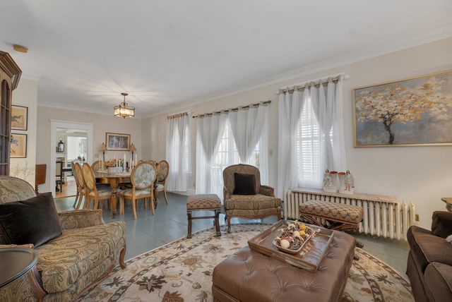 375 S Main Street, Wolfeboro, NH 03894
