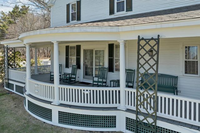 375 S Main Street, Wolfeboro, NH 03894