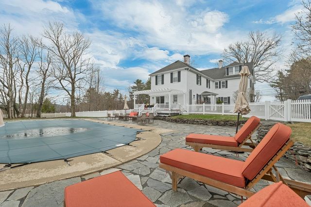 375 S Main Street, Wolfeboro, NH 03894