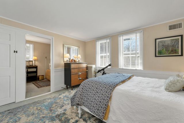 375 S Main Street, Wolfeboro, NH 03894