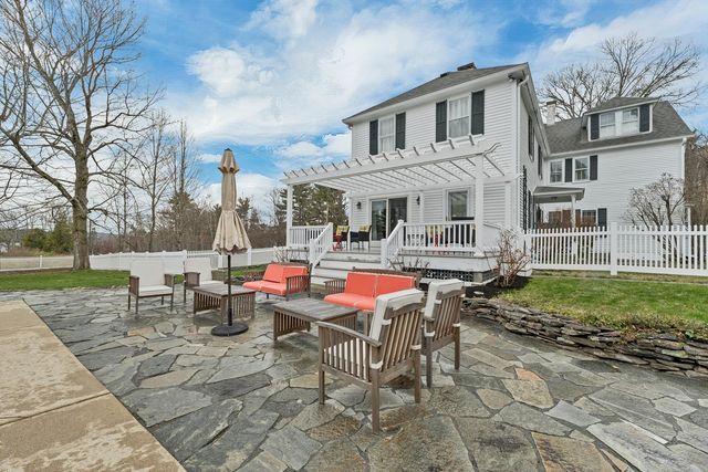 375 S Main Street, Wolfeboro, NH 03894