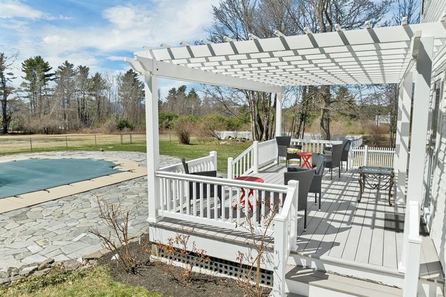 375 S Main Street, Wolfeboro, NH 03894