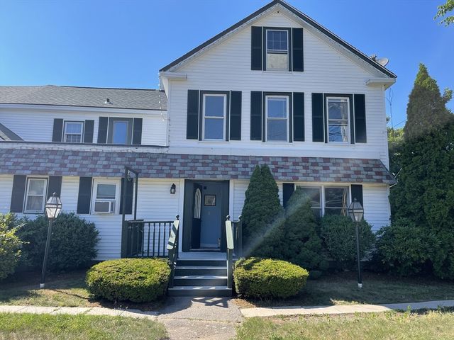 4 West St 2, Wrentham, MA 02093