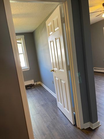 4 West St 2, Wrentham, MA 02093