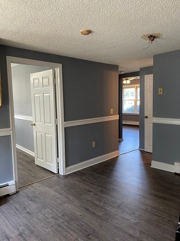 4 West St 2, Wrentham, MA 02093