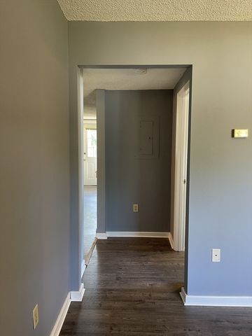 4 West St 2, Wrentham, MA 02093