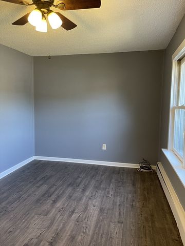 4 West St 2, Wrentham, MA 02093