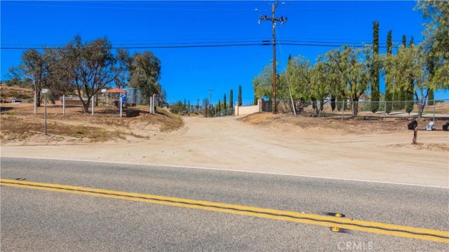 0 571-480-003, Hemet, CA 92544
