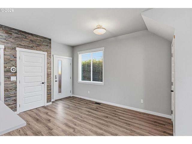 1508 E 1st, Newberg, OR 97132