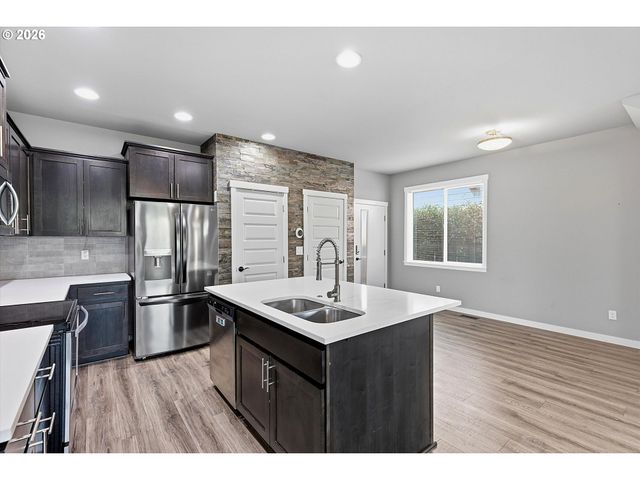 1508 E 1st, Newberg, OR 97132
