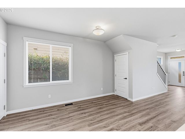 1508 E 1st, Newberg, OR 97132