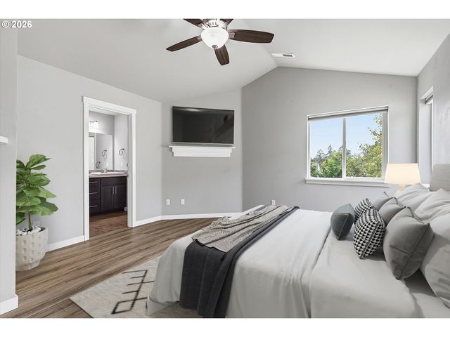 1508 E 1st, Newberg, OR 97132