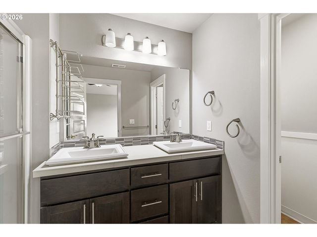 1508 E 1st, Newberg, OR 97132