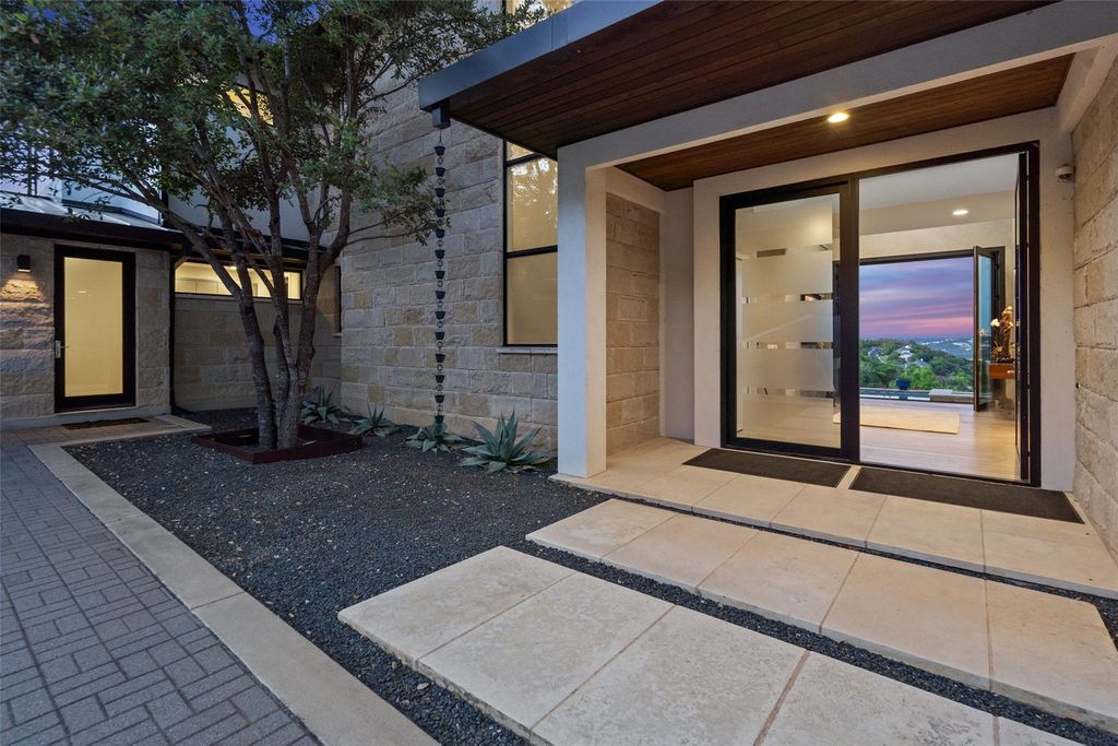 2551 Waymaker WAY, Austin, TX 78746