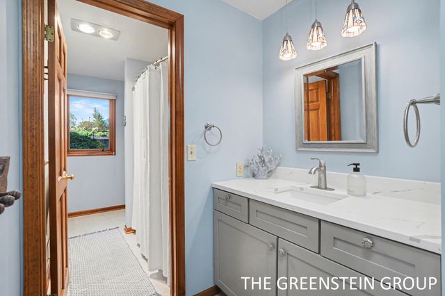 1641 S Shore Drive, Park Twp, MI 49423