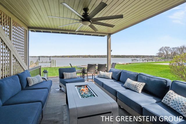 1641 S Shore Drive, Park Twp, MI 49423