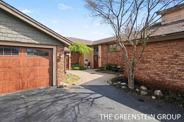 1641 S Shore Drive, Park Twp, MI 49423