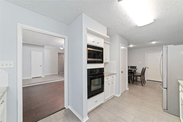 7107 Plaza Del Sol Drive, Houston, TX 77083