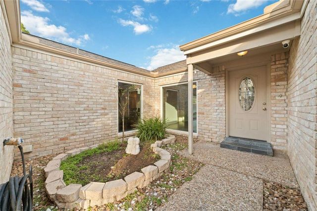 7107 Plaza Del Sol Drive, Houston, TX 77083