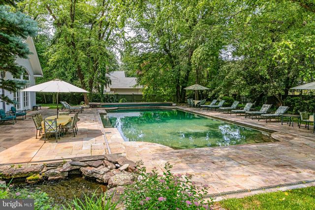 240 LIBRARY PL, Princeton, NJ 08540