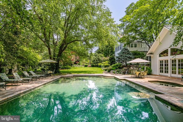 240 LIBRARY PL, Princeton, NJ 08540