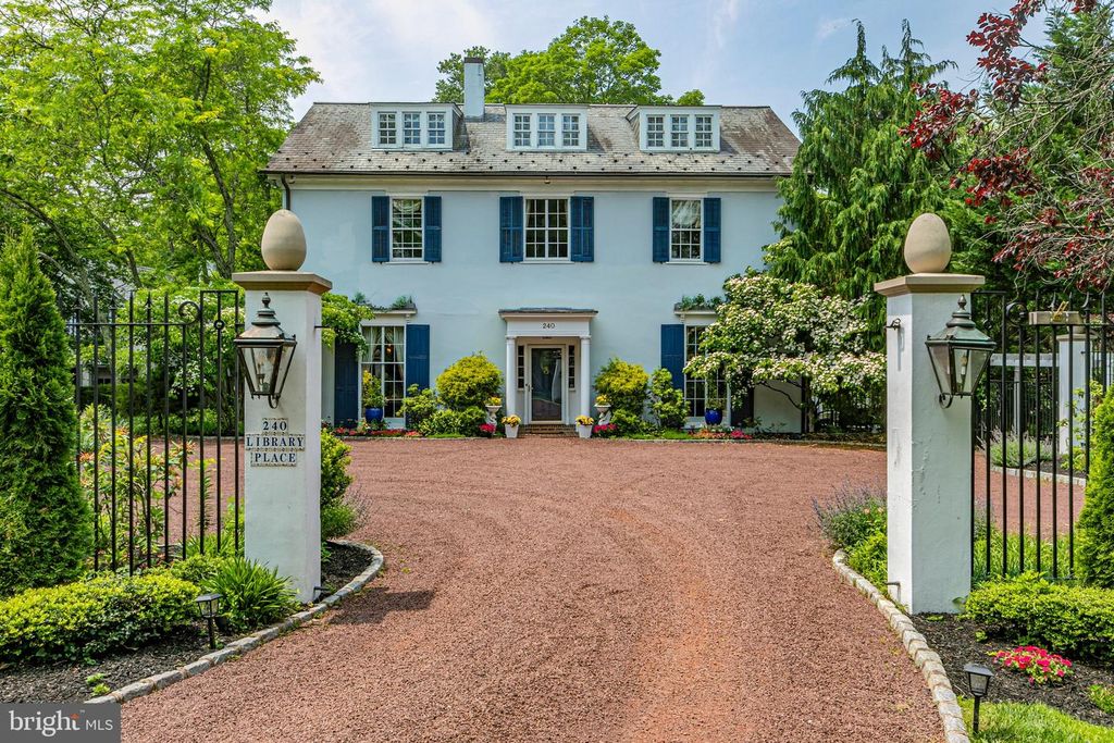 240 LIBRARY PL, Princeton, NJ 08540