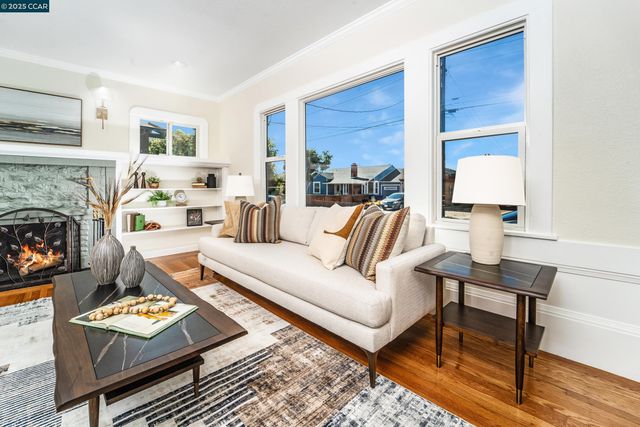 556 41St St, Richmond, CA 94805