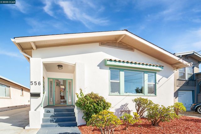 556 41St St, Richmond, CA 94805