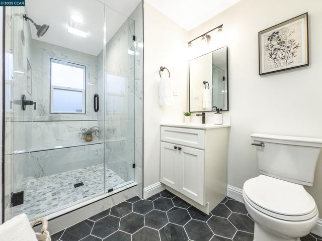 556 41St St, Richmond, CA 94805