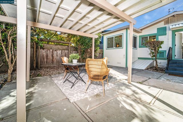 556 41St St, Richmond, CA 94805