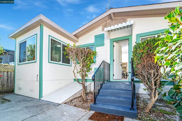 556 41St St, Richmond, CA 94805