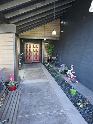 5868 Turtle Valley Dr, Stockton, CA 95207