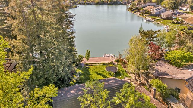 5868 Turtle Valley Dr, Stockton, CA 95207