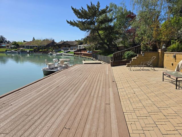 5868 Turtle Valley Dr, Stockton, CA 95207