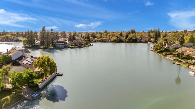 5868 Turtle Valley Dr, Stockton, CA 95207