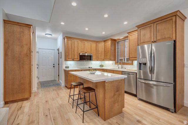 3261 E LANTERN HILL CT, Cottonwood Heights, UT 84093