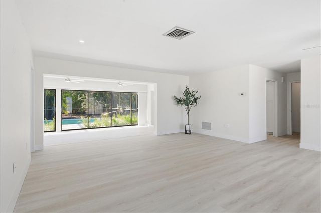 3 DOVER DRIVE, Englewood, FL 34223