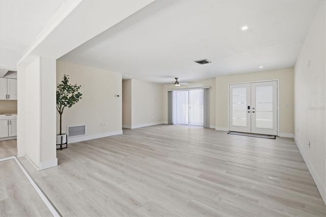 3 DOVER DRIVE, Englewood, FL 34223