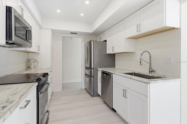 3 DOVER DRIVE, Englewood, FL 34223