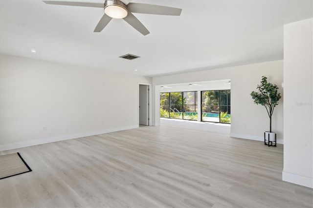 3 DOVER DRIVE, Englewood, FL 34223